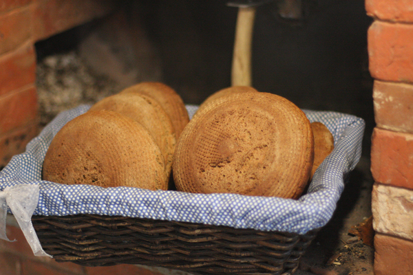 Выпечка хлеба на закваске в русской печи